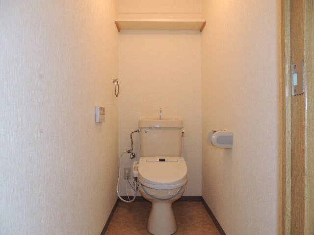 トイレ：広いです。シャワートイレを設置しているお部屋もあります。※要確認